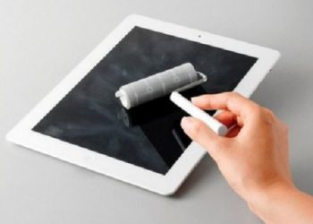 Microsoft патентует технологию автоматической очистки дисплея от бактерий