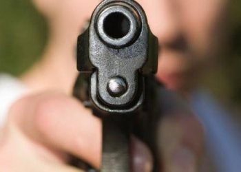 Неизвестные в масках обстреляли предпринимателя в Киеве