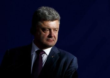 Порошенко похвастался, что война создала новые рабочие места