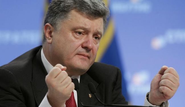 Порошенко рассказал, кто будет охранять украинцев на майские праздники