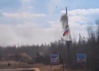 Ракета на учениях в РФ после пуска упала на солдат