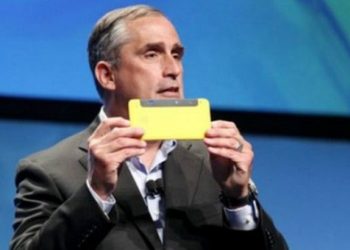 Intel представила прототип смартфона c 3D камерой