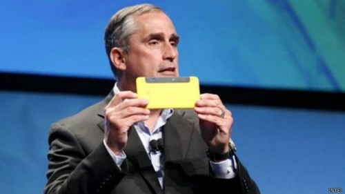 Intel представила прототип смартфона c 3D камерой