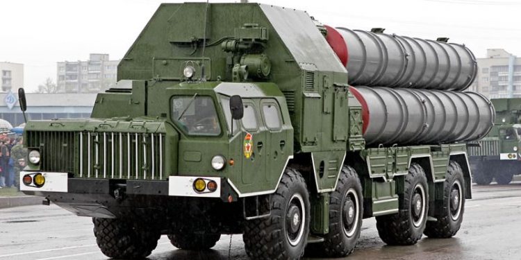 Израиль в ответ на поставки С-300 из России в Иран вооружит Украину и Грузию