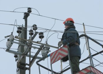 В селе в Луганской области три месяца не было электричества