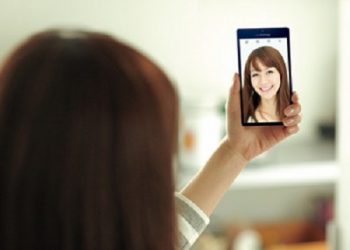 Sharp готовит к массовому производству 4K-дисплеи для смартфонов
