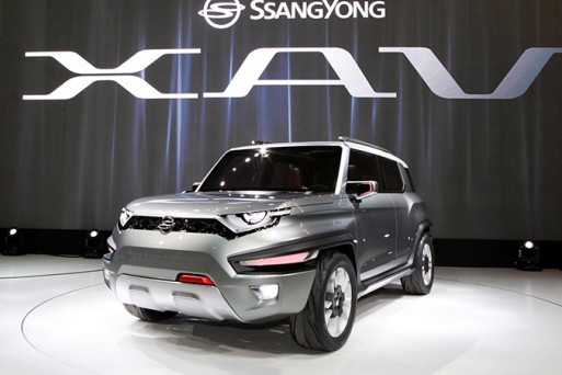 На автосалон в Сеуле SsangYong привезла гибридный концептуальный кроссовер XAV