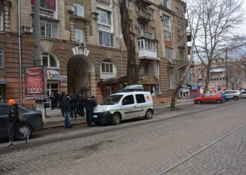 В Николаеве молодой человек пытался продать боевые гранаты