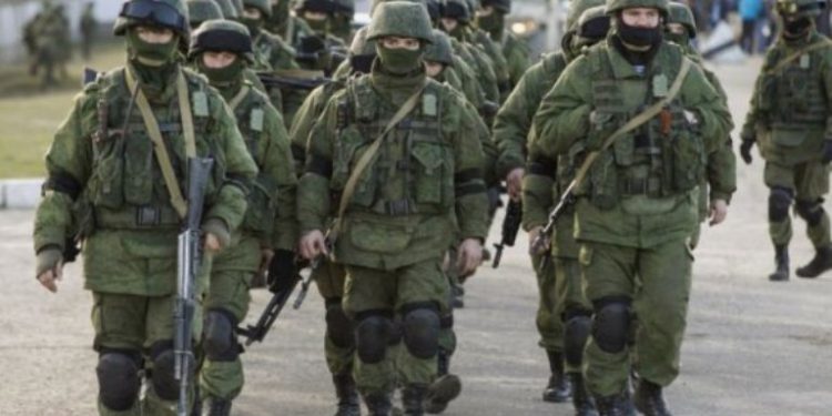На границе с Украиной РФ сосредоточила 53 тысячи солдат