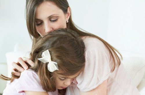 Ученые: тревожность родителей передается детям