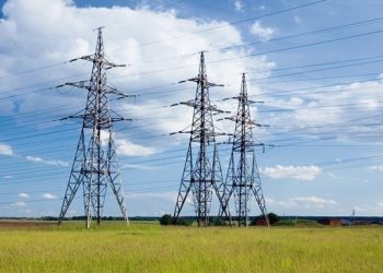 В Украине непогода оставила без света почти 300 населенных пунктов