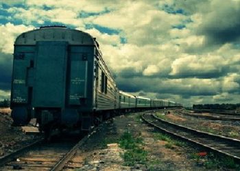 Взрыв на железной дороге в Луганской области: пострадали 2 человека