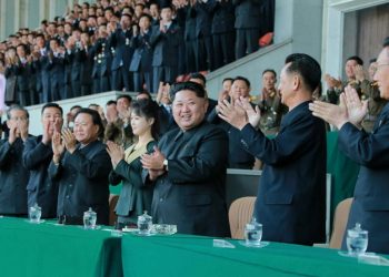Супруга лидера КНДР Ким Чен Ына впервые в этом году появилась на публике