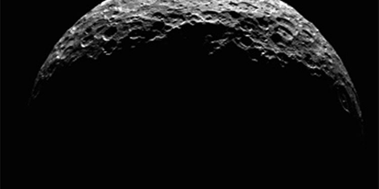 Получены самые четкие фотографии северного полюса Цереры