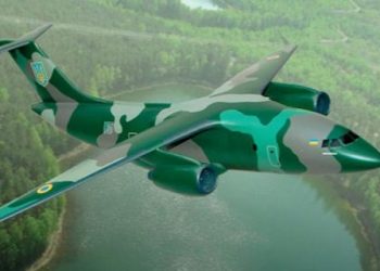 Новейший самолет украинского производства АН-178 совершил первый полет