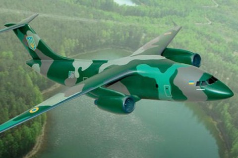 Новейший самолет украинского производства АН-178 совершил первый полет
