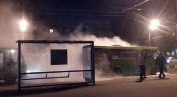 В Харькове загорелась маршрутка