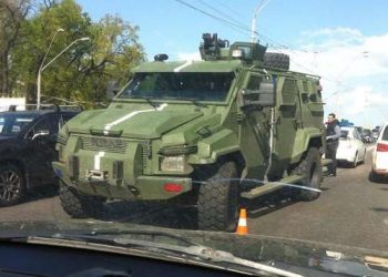 Авария в Киеве: КРАЗ протаранил две легковушки