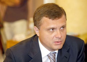 Правоохранители вызвали на допрос Левочкина и Клюева