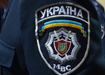 В Киеве неизвестный сломал челюсть активисту