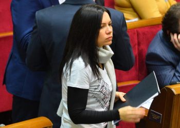 Сюмар предложила раздать деньги Януковича бедным украинцам