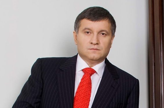 Аваков принял рапорт об увольнении начальника ГАИ Украины Ершова