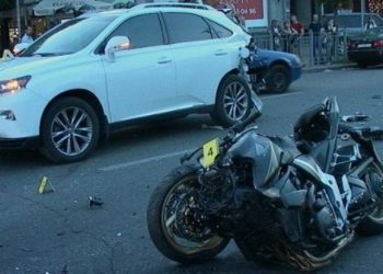 Девушка на Lexus стала причиной смертельной аварии в центре Киева