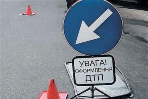 Смертельное ДТП на трассе Киев - Одесса: автомобиль Volvo врезался в грузовик DAF