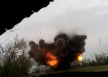 Боевики продолжают нарушать минские соглашения: у Ленинского бой, Счастье обстреляли из танков