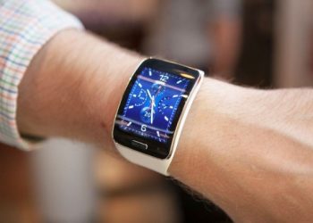 Новые «умные» часы Samsung Gear появятся в начале осени