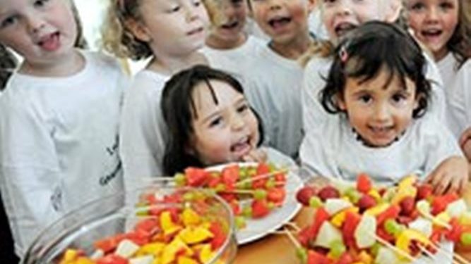 Выяснилось, что помогает детям выбирать здоровую пищу