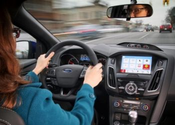 Автопроизводитель Ford будет оснащать свои новые автомобили системой CarPlay
