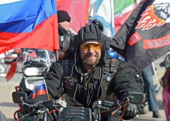 Байкер «Хирург» вызвал на дуэль главу севастопольского Заксобрания