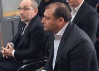 Перед судом по делу Кернеса милиция напала на журналиста