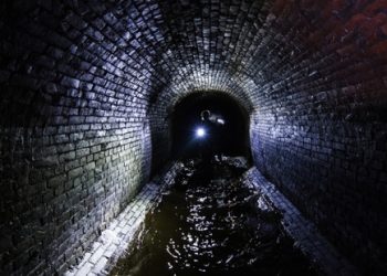 На востоке Москвы в коллекторе задохнулись люди