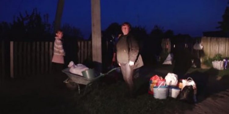 C военного полигона тачками воровали еду