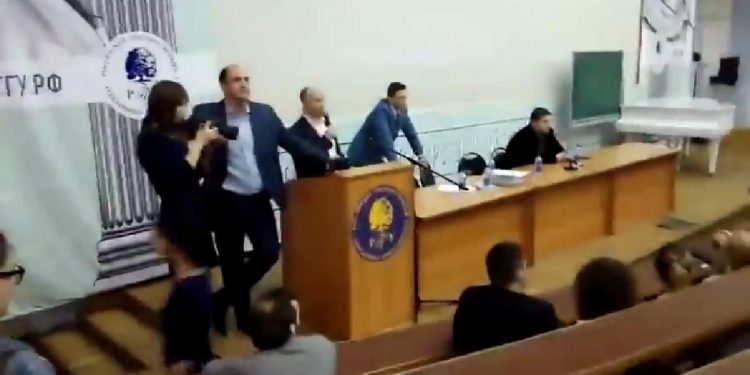 Лидера «Антимайдана» освистали в московском университете