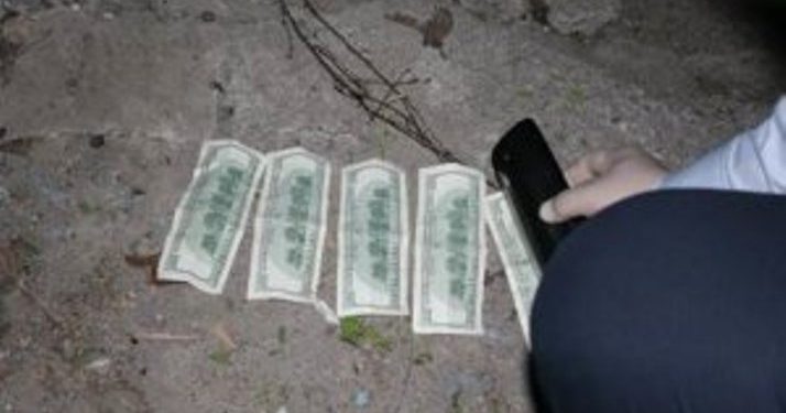 Представители СБУ задержали майора военкомата за взятки