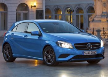 Mercedes A-Class 2016 модельного года уже не скрывает своего облика за "камуфляжем"