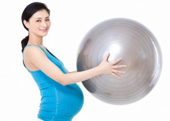 Специалисты посоветовали беременным делать физические упражнения