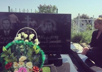 Волочкова шокировала пользователей соцсетей фотографией среди могил