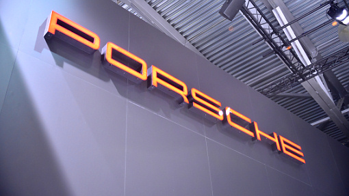 Инженеры компании Porsche ведут разработку новой системы круиз-контроля