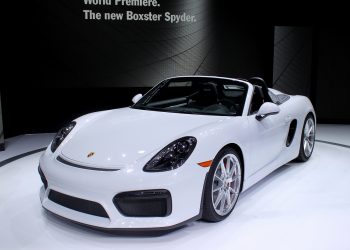Porsche Boxster Spyder обзавелся промо-роликом в преддверие старта продаж