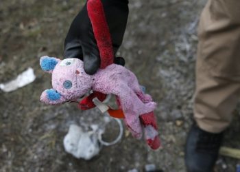 В Луганской области на растяжке подорвались отец и сын