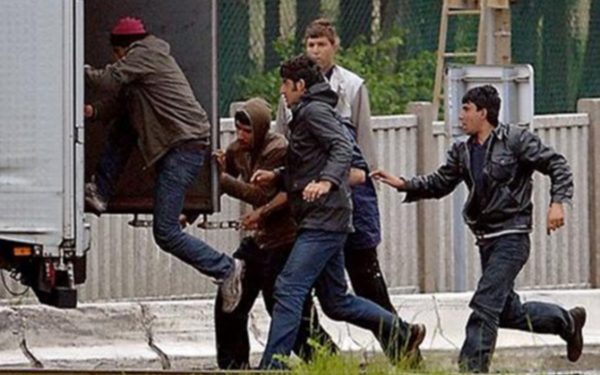 Семью афганцев пограничники не пропустили в Словакию