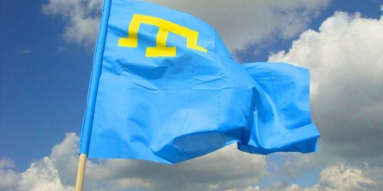4 тысячи крымских татар спели свой гимн в оккупированном Крыму