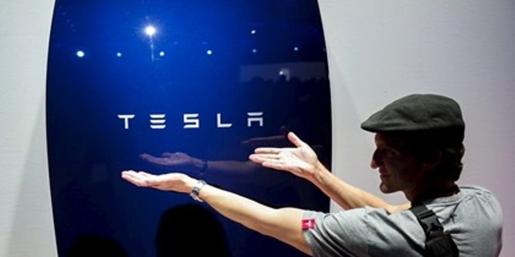 Компания Tesla создала аккумулятор для дома