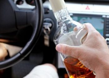 В Полтавской области пьяный водитель наехал на группу школьников