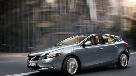 Автопроизводитель Volvo совместно c Polestar задумались над выпуском хэтчбека V40