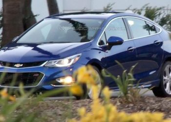 Компания Chevrolet эксперементирует над внешностю Cruze